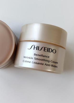 Shiseido benefiance wrinkle smoothing cream крем против морщин 30 мл