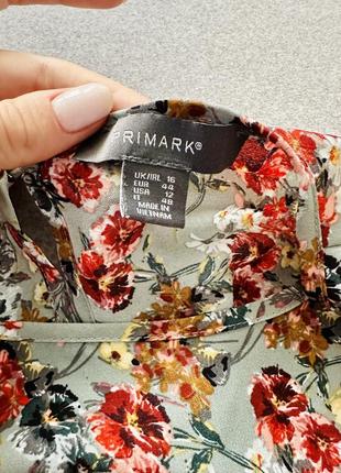 Блуза с рюшами в цветочный принт5 фото