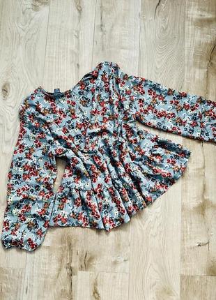 Блуза с рюшами в цветочный принт3 фото