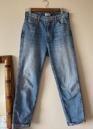 Фірмові блакитні прямі джинси wrangler