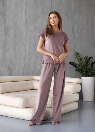 Велюрова жіноча домашня піжама-трійка халат футболка та штани гарний домашній стильний комплект для жінок2 фото