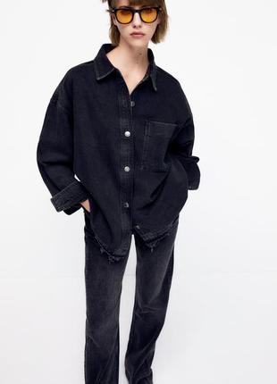 Куртка джинсовая zara оверсайз черная базовая5 фото
