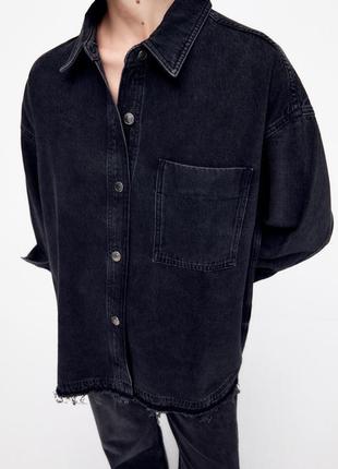 Куртка джинсовая zara оверсайз черная базовая6 фото