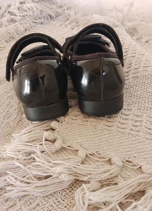 Туфли черные лакированные с бантиком4 фото