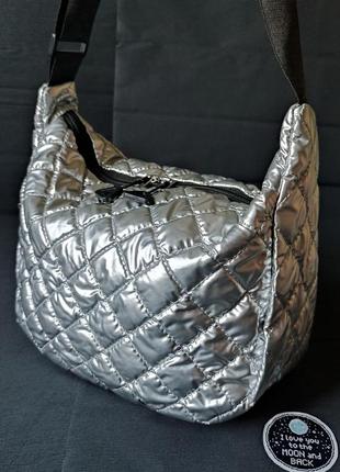 Срібляста стьобана сумочка крос-боді6 фото