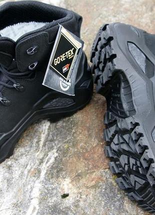 Всесезонні мембранні тактичні черевики lowa z-6n gtx black чорного кольору7 фото