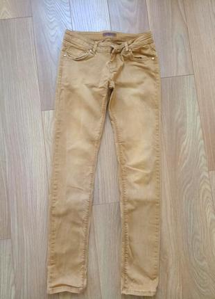 Повседневные рыжие штаны