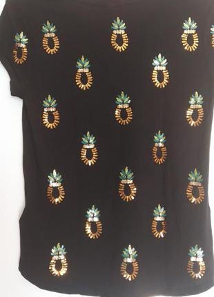 Чорна жіноча футболка з паєтками-ананас бренду h&m2 фото