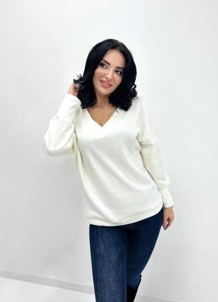 Жіночий ангоровий пуловер2 фото