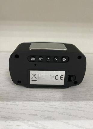 Б/у цифровой будильник с жк-дисплеем grundig черный
