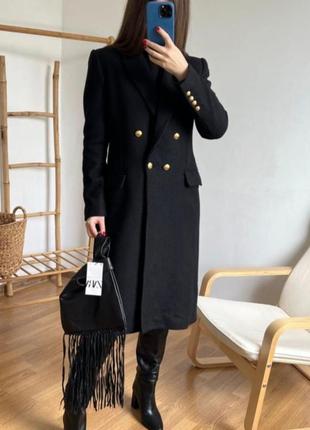 Класичне чорне пальто zara