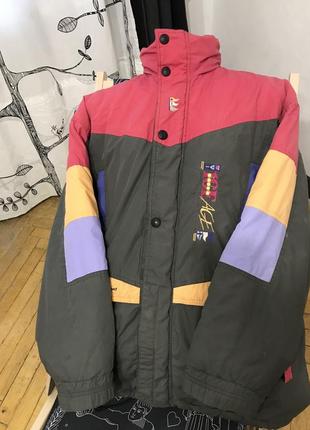 Куртка винтажная осенняя зимняя с поясной фиксацией и прячущимся капюшоном diadora “ hello 90’s “ 😻3 фото