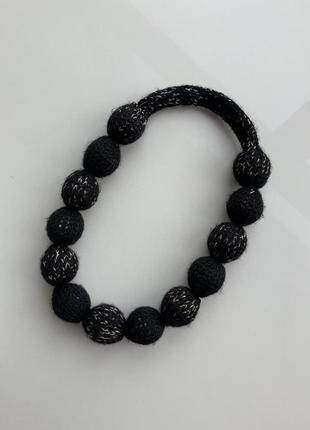 Пухнасте вовняне намисто прикраса