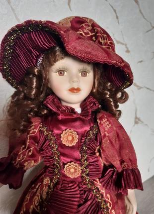 Винтажная интерьерная фарфоровая кукла2 фото