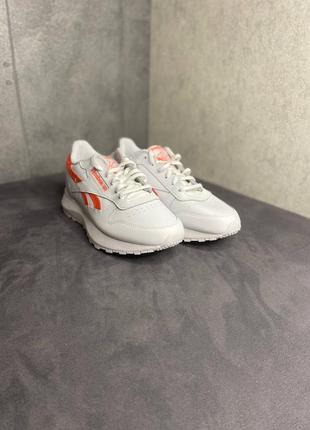 Крутые кроссовки от reebok gw 37955 фото