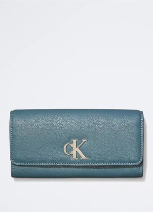 calvin Pantaloncini klein ck logo longfold blue lake wallet 1500