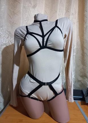 Портупея красная или черная