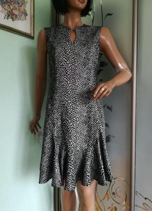 Красивое платье анимал принт