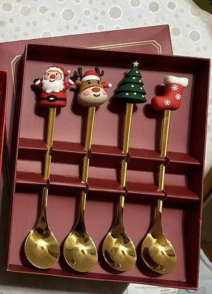 Новорічні ложки в подарунковій упаковці 4 шт червона  коробка2 фото