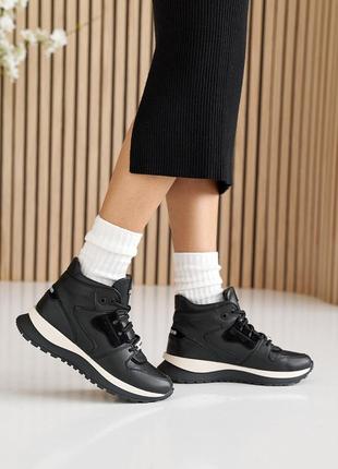 Стильные черные качественные женские зимние кроссовки-ботинки кожаные/натуральная кожа и шерсть на зиму7 фото