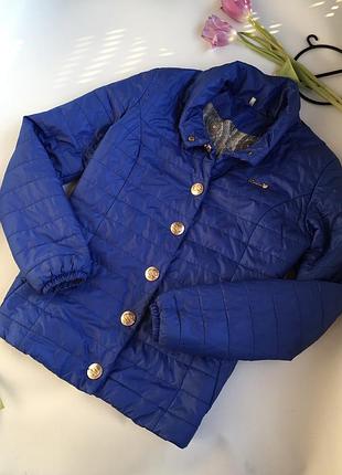Весенняя куртка на пуговках