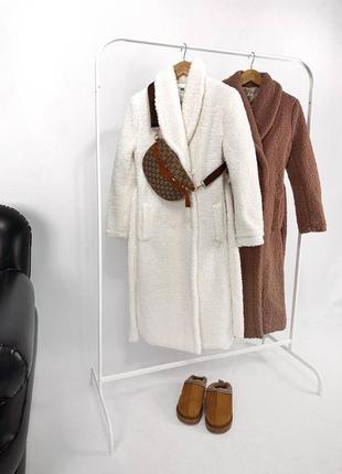 Теплая шуба меховая на подкладке синтепони пуговицах с поясом миди свободного прямого кроя пальто с карманами2 фото