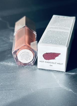 Fenty beauty gloss bomb heat universal lip luminizer + plumper плампер блеск для губ5 фото