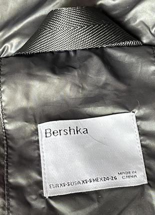 Куртка bershka xs-s- м3 фото