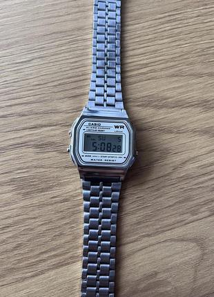 Casio a159w / наручные часы / ретро. серебряный с белым циферблатом2 фото