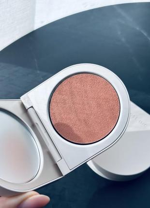 Rose inc blush divine clean dewy cream blush кремовые румуха в оттенке delphine3 фото