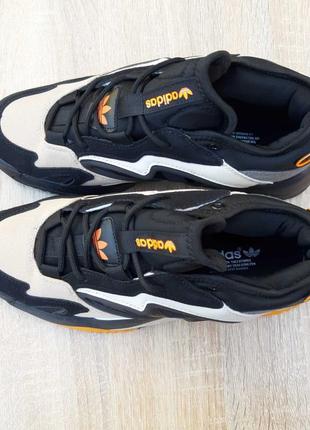 Adidas streetball черные с белым и оранжевым топ качество кроссовки мужские замшевые осенние адидас стритбол кеды высокие3 фото