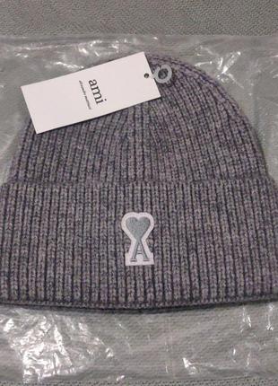 Шапка ami