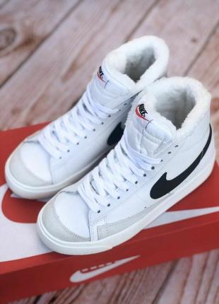 Зимние кроссовки nike blazer mid2 фото