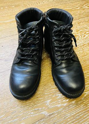 Осінні черевики geox підлітку