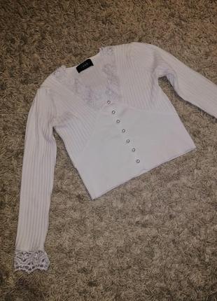 Молочна кофтинка - блуза з мереживними манжетами4 фото