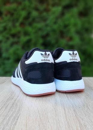 Кросівки жіночі осінь — зима adidas iniki чорні з білим5 фото