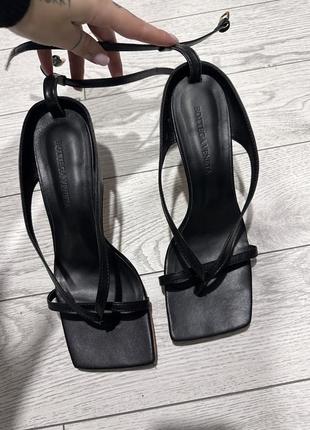 Босоножки bottega veneta