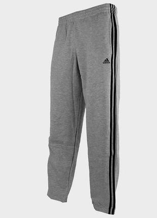 Чоловічі спортивні сірі штани adidas з лампасами тепл