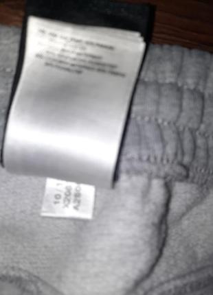 Мужские спортивные серые брюки adidas с лампасами тепл10 фото