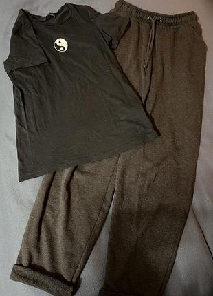 Костюм футболка и штаны
