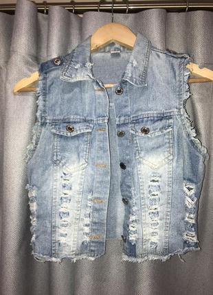 Жилетка джинсова