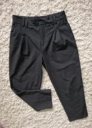 Класні жіночі легкі брюки zara 40 (30) в новому стані