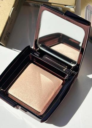 Пудра для обличчя ambient lighting hourglass powder light dim 1.3 g2 фото