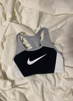 Топ nike