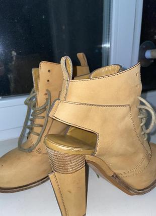 Оригинальные ботильоны alexander wang