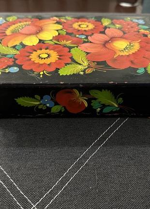 Шкатулка. петриковская ручная роспись. красивая, большая.