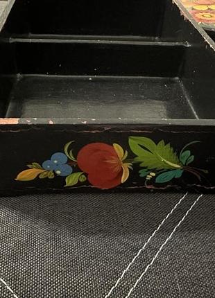 Шкатулка. петриковская ручная роспись. красивая, большая.