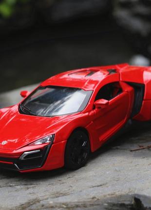 Модель автомобіля lykan hypersport. металева інерційна машинка лайкан гиперспорт 1:32. горять фари