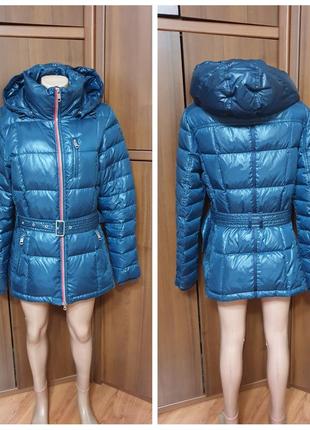 Пуховик tommy hilfiger.