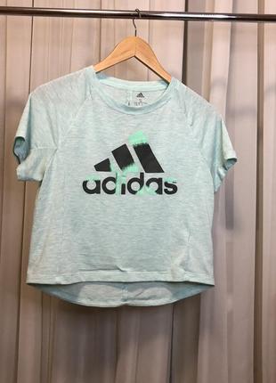 Женская футболка adidas